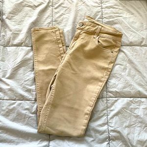 Old Navy Rockstar Midrise Khaki Color Size 6